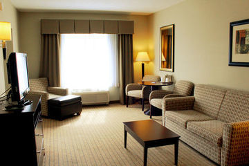 Hotel Holiday Express & By Ihg 2*